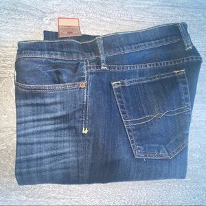 NWT- Lucky Brand Boot Cut Jean Size 16/33